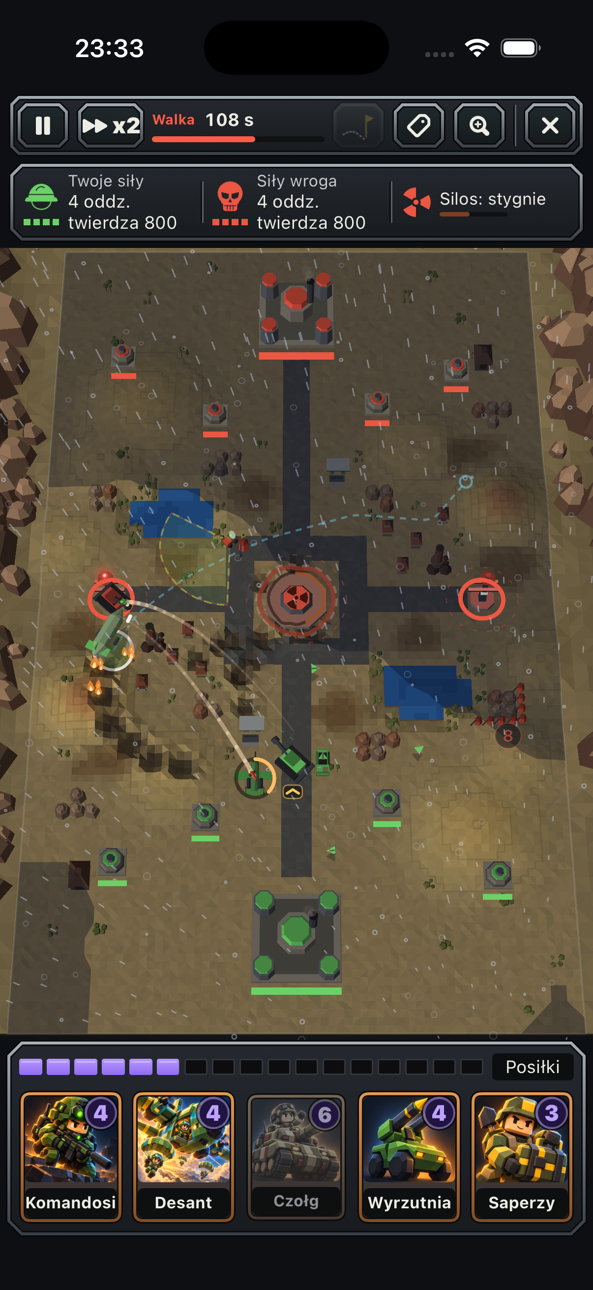 Redvance gameplay: tanks and infantry advancing on the enemy citadel